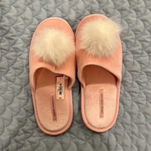 NWT Victoria’s Secret Slippers